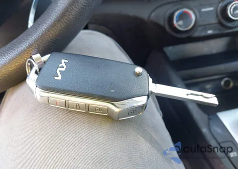 2022 Kia Forte Lxs из США, поврежденный, VIN 3KPF24AD2NE465682